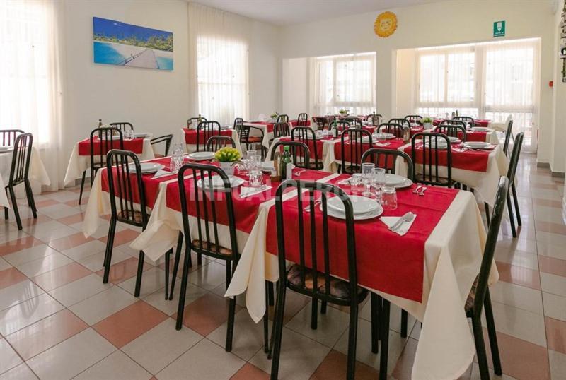 Oasi Del Mare Hotel Rimini Luaran gambar