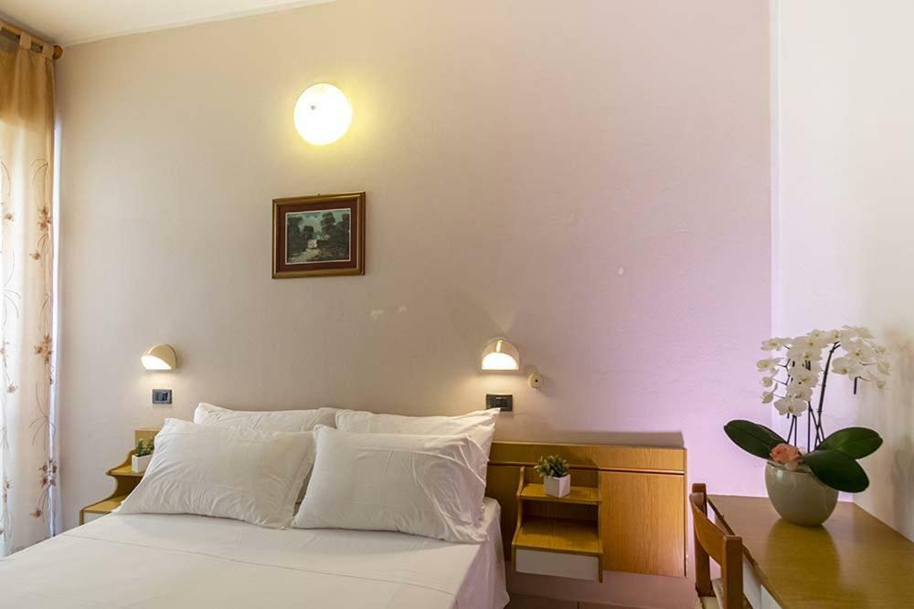 Oasi Del Mare Hotel Rimini Luaran gambar